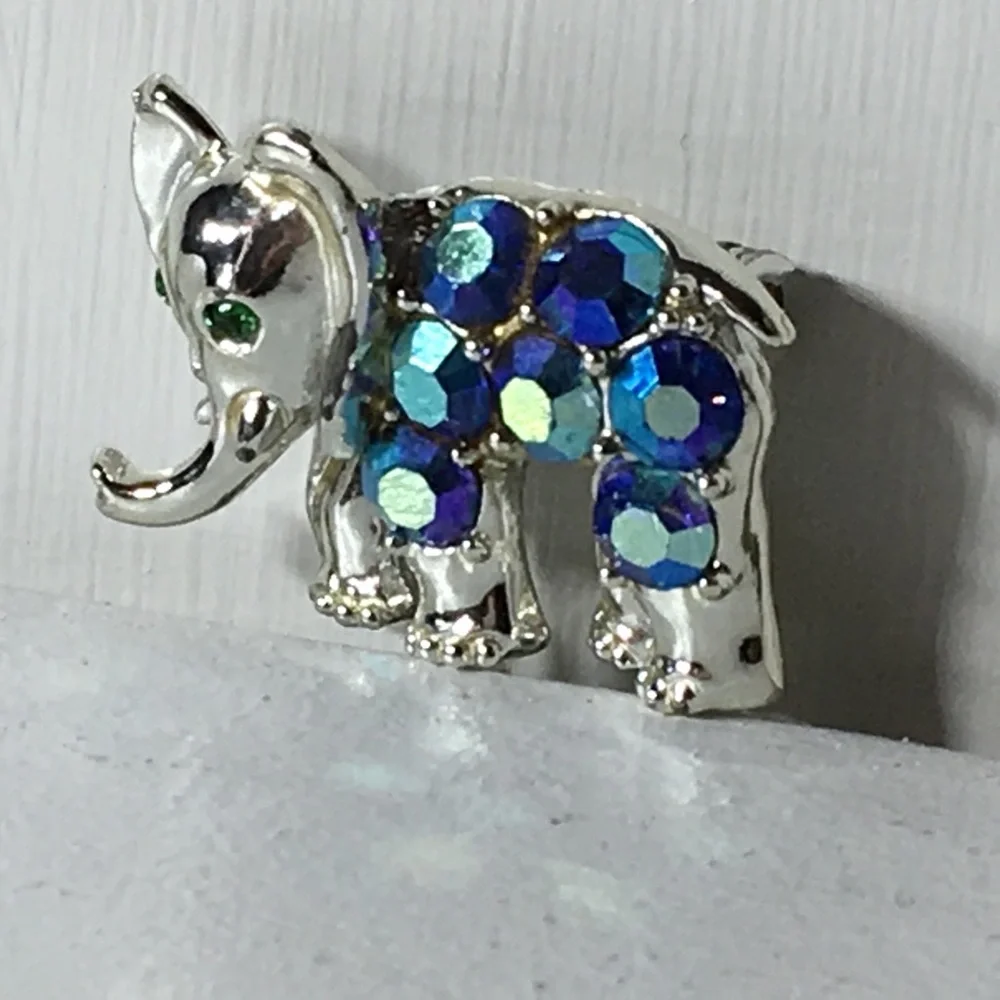 Vintage Silver Tone Rhinestone Elephant Brooch